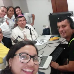 Circuito Comunión Nueva Bolivia 93.1 FN — Bolivarian Republic Of Venezuela شعار