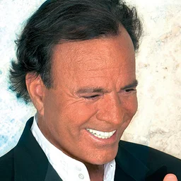 Crooner Radio Julio Iglesias — France logo