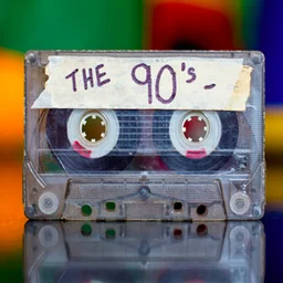 Easy 90s — The United Arab Emirates شعار