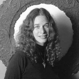 Exclusively Carole King — The United Arab Emirates شعار