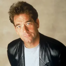 Exclusively Huey Lewis & The News — The United Arab Emirates شعار