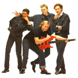 Exclusively Level 42 — The United Arab Emirates شعار