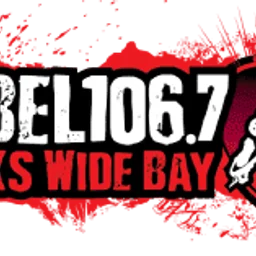 Rebel FM 106.7 Rocks Wide Bay — Australia logo
